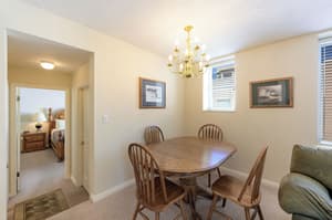 thumbnail: Dining room