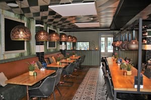 thumbnail: Restaurant