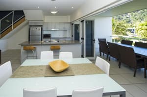 thumbnail: Dining