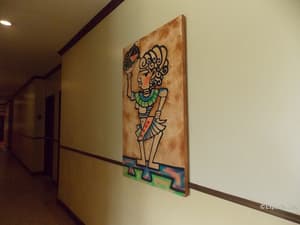 thumbnail: Interior detail