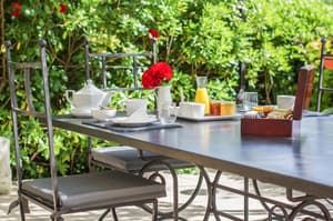 thumbnail: Breakfast area