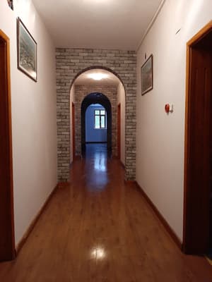 thumbnail: Hallway