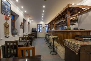 thumbnail: Restaurant