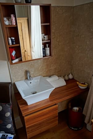 thumbnail: Bathroom sink