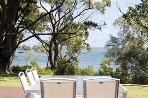 thumbnail: Outdoor dining
