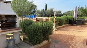 thumbnail: Exterior