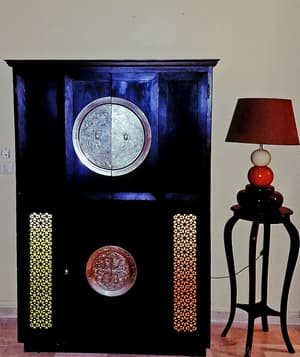 thumbnail: Interior detail