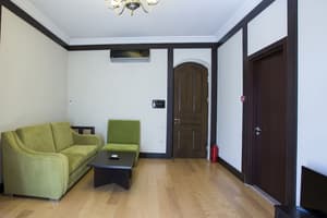 thumbnail: Living room