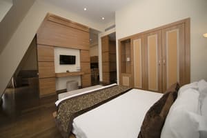 thumbnail: Room