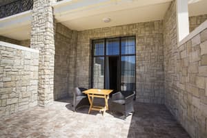 thumbnail: Exterior detail