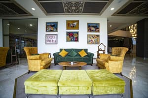 thumbnail: Interior entrance