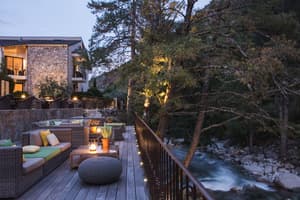 thumbnail: Exterior