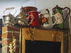 thumbnail: Interior detail