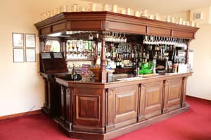 thumbnail: Bar (on property)