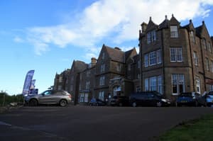 thumbnail: Front of property