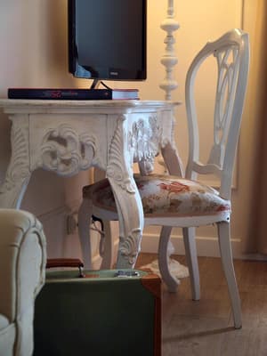 thumbnail: Interior