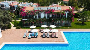 thumbnail: Outdoor pool