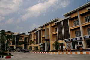 thumbnail: Exterior