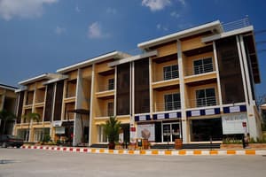 thumbnail: Exterior