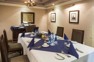 thumbnail: Restaurant