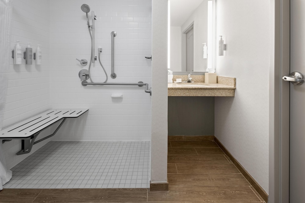 Bathroom shower