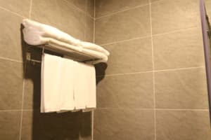 thumbnail: Room amenity