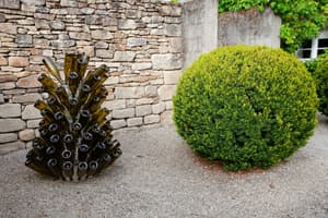 thumbnail: Exterior detail