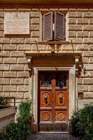 thumbnail: Property entrance