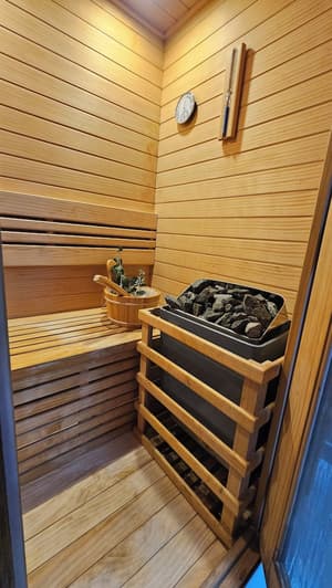 thumbnail: Sauna