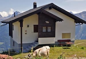 thumbnail: Exterior