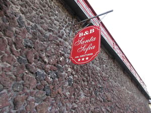 thumbnail: Exterior