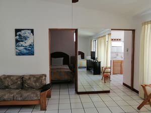thumbnail: Exterior