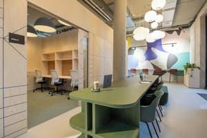 thumbnail: Business center