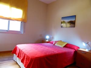 thumbnail: In-room dining