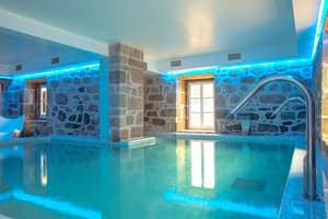 thumbnail: Deep soaking bathtub