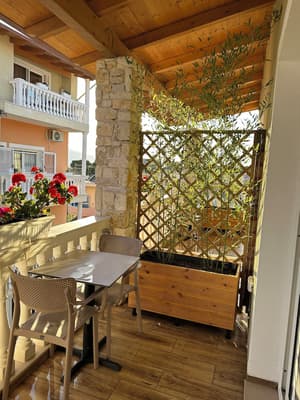 thumbnail: Garden view