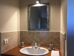 thumbnail: Bathroom sink