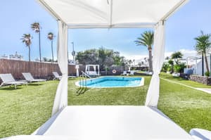 thumbnail: Pool