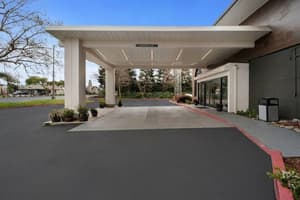 thumbnail: Exterior