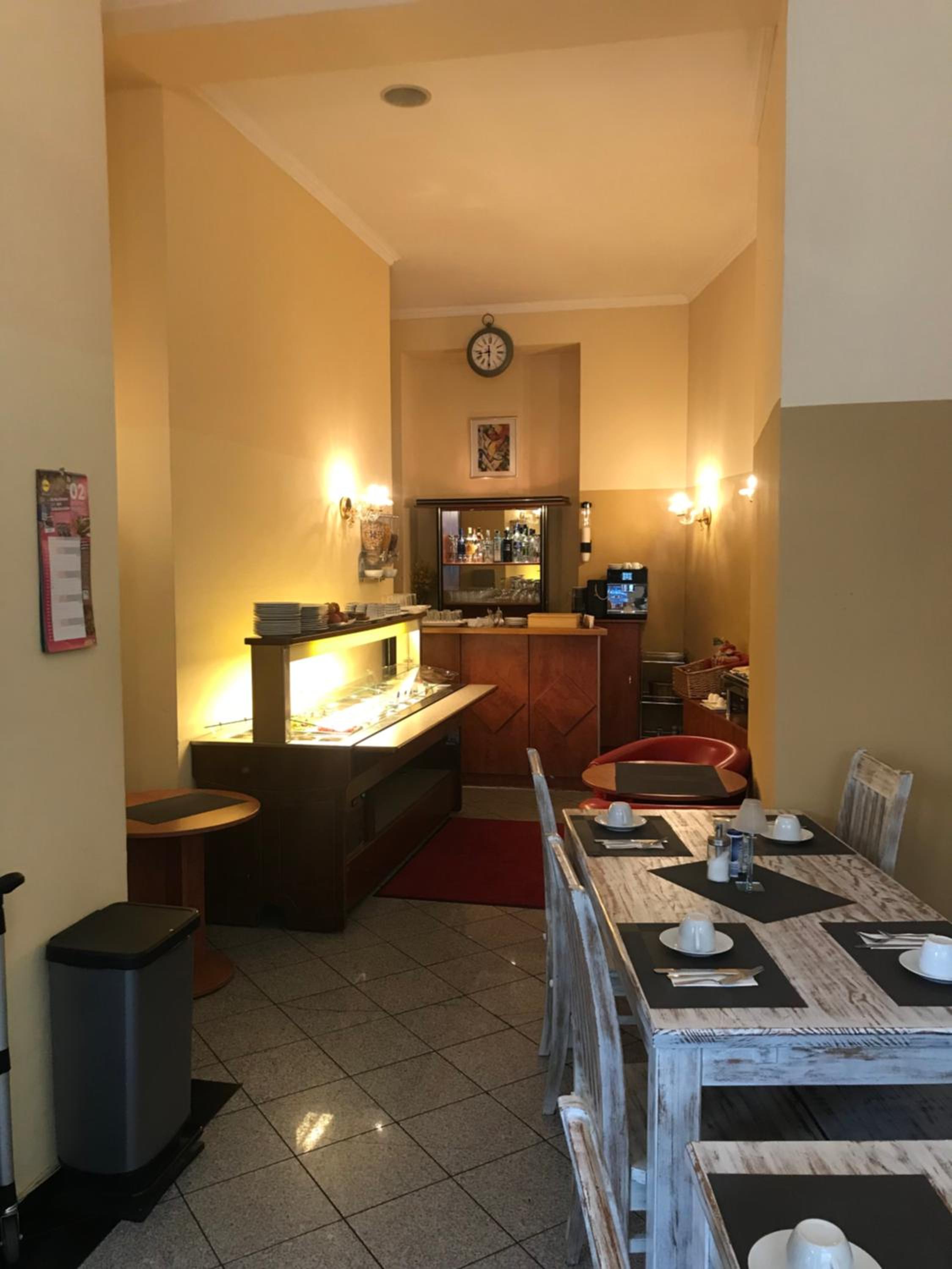 Restaurant-cafeteria