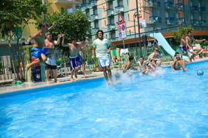 thumbnail: Pool