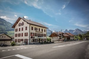 thumbnail: Exterior