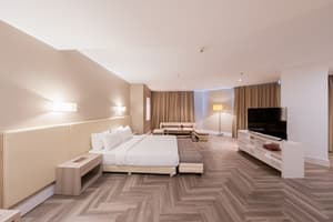 thumbnail: Lounge