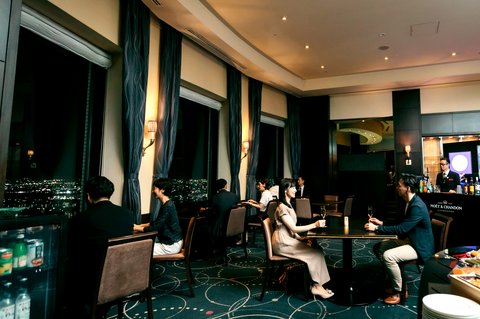 Wing Lounge
