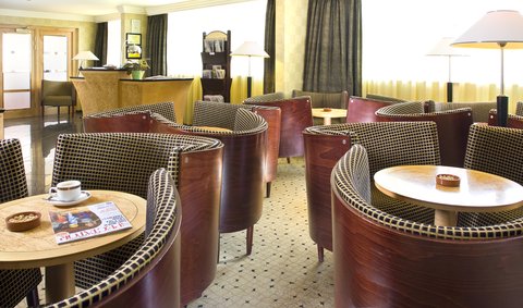 Club Lounge