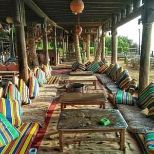 thumbnail: Restaurant