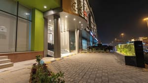 thumbnail: Exterior