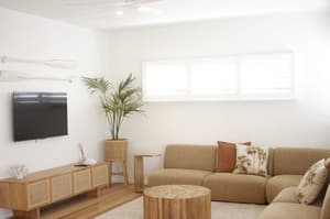 thumbnail: Lounge