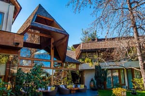 thumbnail: General view