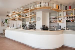 thumbnail: Bar (on property)